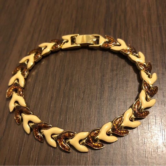 Jewelry | 5 Gold Tone Chain Link Brown Cream Bracelet Reversible | Poshmark